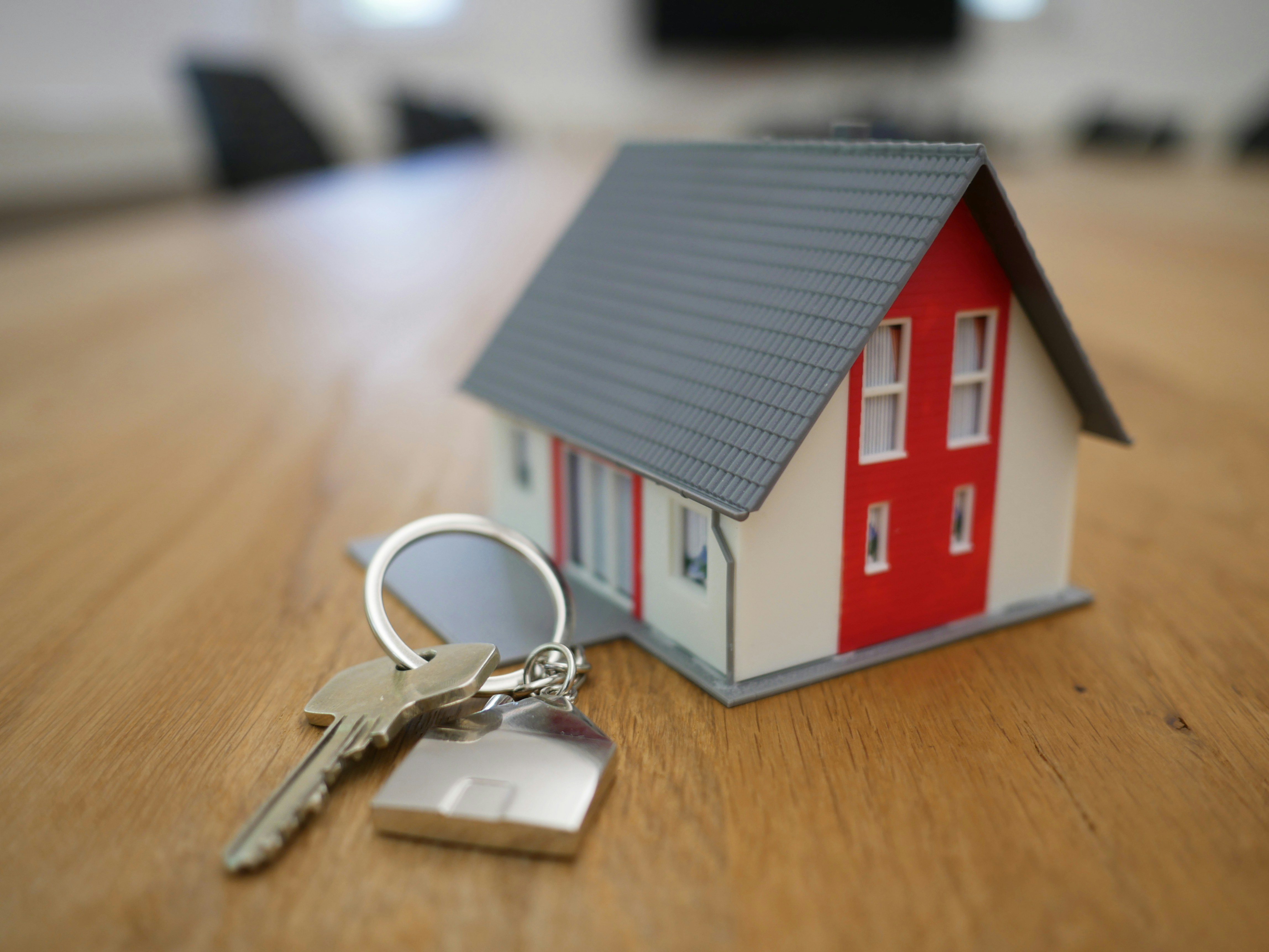 Why Kansas City Homeowners Choose Cash Buyers Instead of Listing